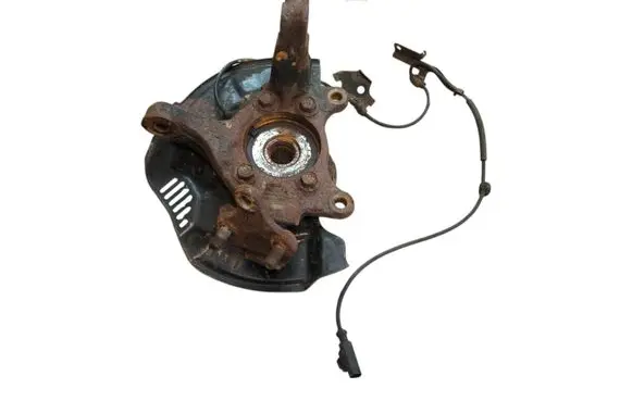 Toyota Auris 150 Front wheel hub spindle knuckle 6-biegow