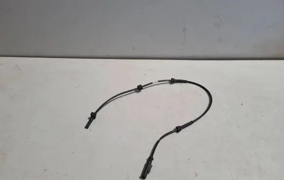 Maserati Ghibli ABS brake wheel speed sensor 670037273