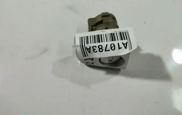 Opel Signum Front door lock (next to the handle) 