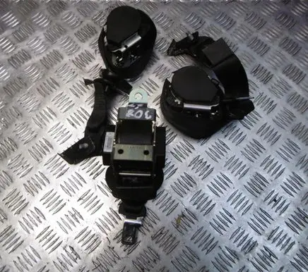Peugeot 308 Seat belt trim 