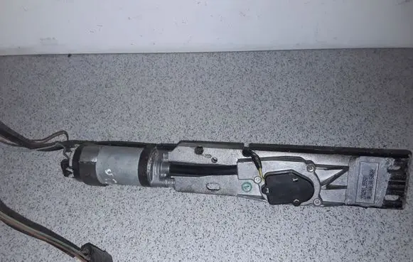 Tailgate/trunk/boot lift motor