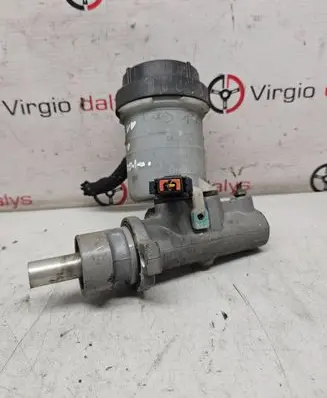 Volvo S40, V40 Master brake cylinder