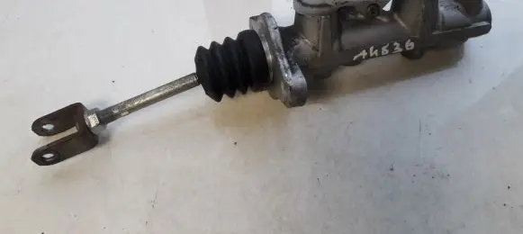 Toyota Prius (XW20) Clutch master cylinder