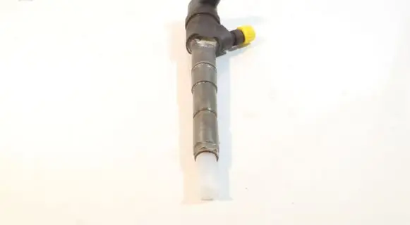 Opel Insignia A Fuel injector 0445110327