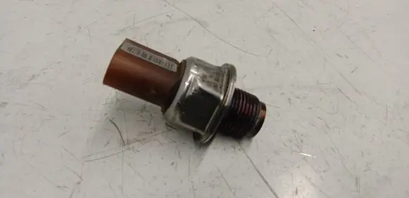 Fuel pressure sensor