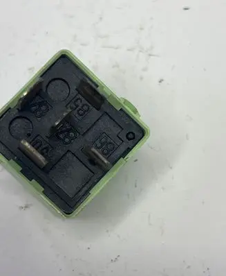 BMW 5 E39 Other relay V23134K59X312 8373700 6136