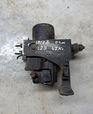 Seat Ibiza III (6L) ABS Pump 0265800003 6Q0614117E