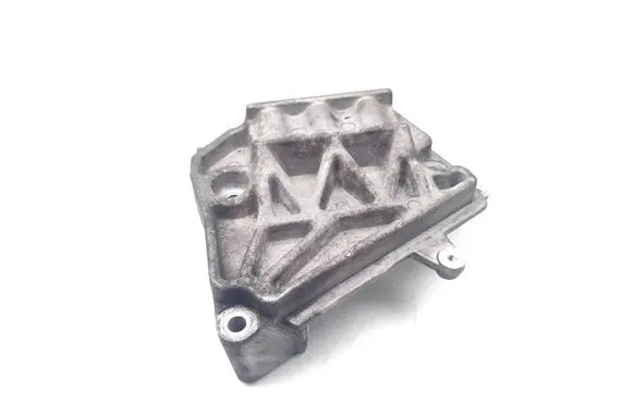 Chevrolet Captiva Engine mounting bracket 98440352