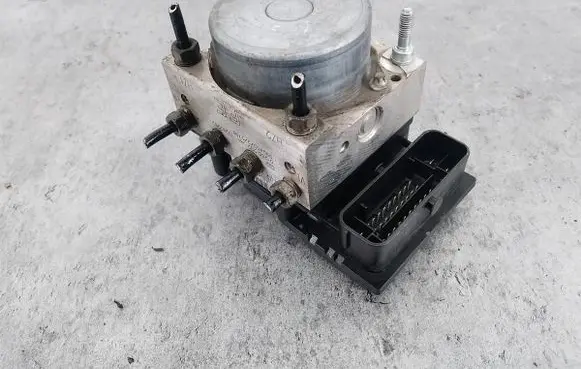 Opel Corsa D ABS Pump 13282282