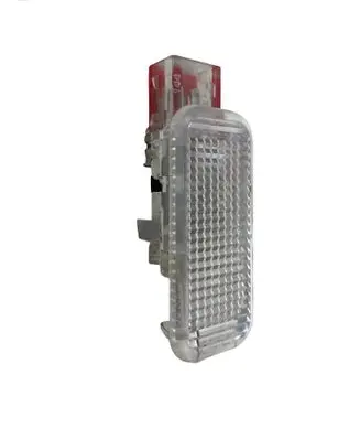 Volkswagen PASSAT B5 Front seat light 3B0947415