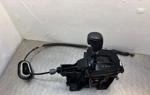 Nissan Qashqai Gear shifter/selector