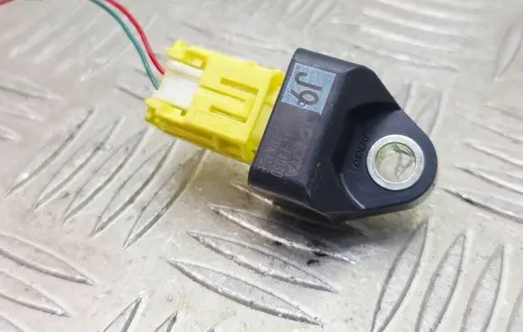Toyota C-HR I Airbag deployment crash/impact sensor 89831F4030