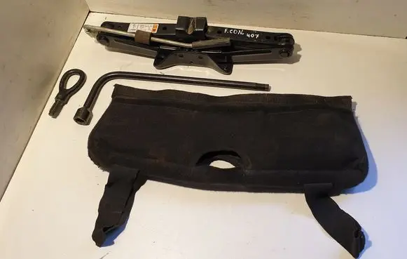 Ford Transit - Tourneo Connect Tool set 