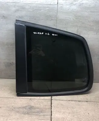 Volkswagen Touran II Rear side window 43R001667