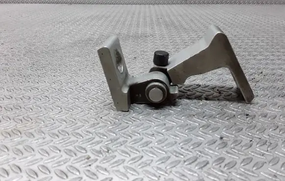 Volkswagen Jetta VI Rear door upper hinge