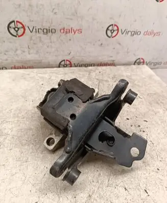 Skoda Fabia Mk2 (5J) Engine mount bracket 6Q0199555 32025101