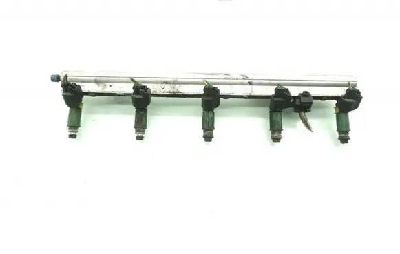 Volvo V70 Fuel main line pipe MMAUTKO32094