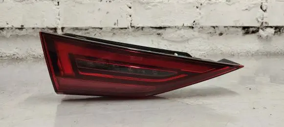 Audi A3 8Y Tailgate rear/tail lights 8y0945307