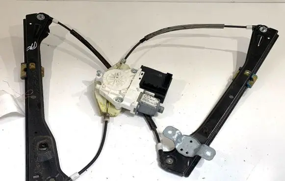 Volkswagen Golf VI Front door window regulator with motor 1K5837402AS