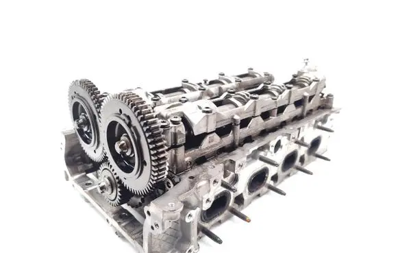 Mercedes-Benz C W205 Engine head R654016