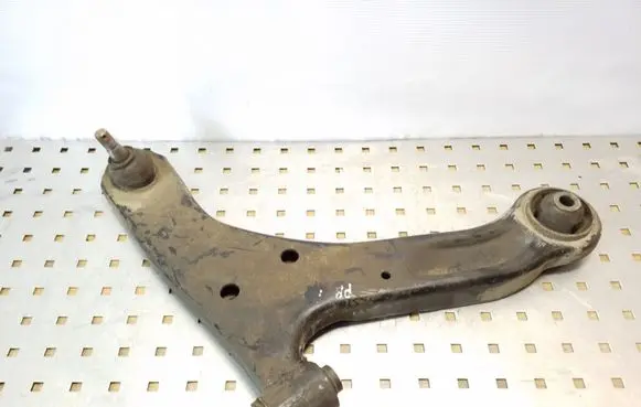 Suzuki Grand Vitara II Front lower control arm/wishbone