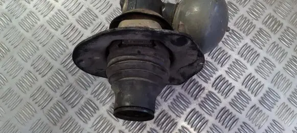 Citroen C5 Coil spring mount 9631751280