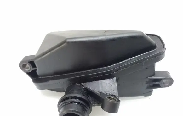 Mercedes-Benz C W204 Intake resonator A6421400087
