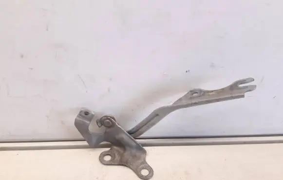 Mazda Premacy Engine bonnet/hood hinges