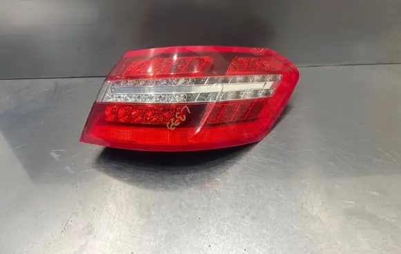 Mercedes-Benz E W212 Rear/tail lights A2129060658 483026 775518