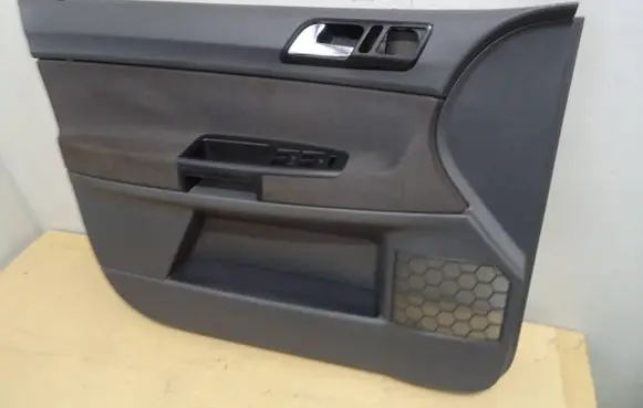 Volkswagen Polo IV 9N3 Front door card panel trim