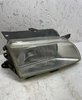 Volvo S40, V40 Headlight/headlamp 5102