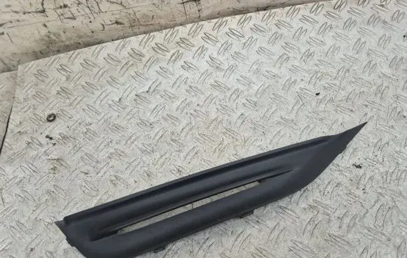 Volvo V60 Front bumper lower grill 31323847