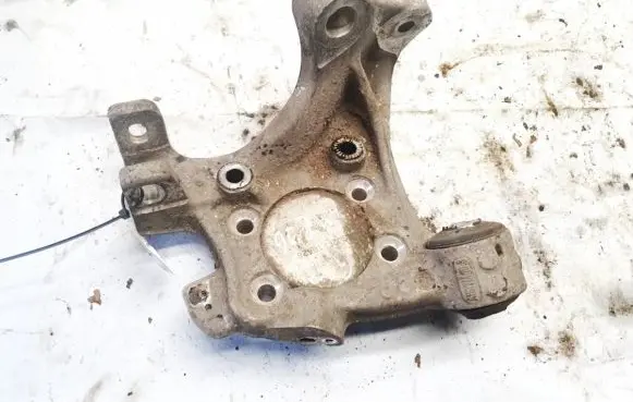 Audi A6 S6 C6 4F Rear wheel hub