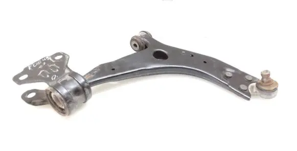 Ford Focus Front lower control arm/wishbone 1081830194