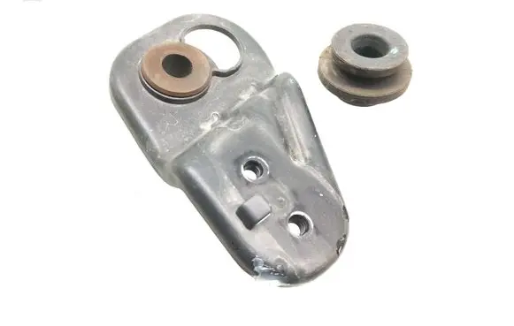 Radiator mount bracket