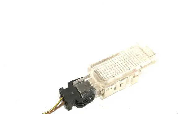 Audi A6 S6 C6 4F Front door interior light 8D947415