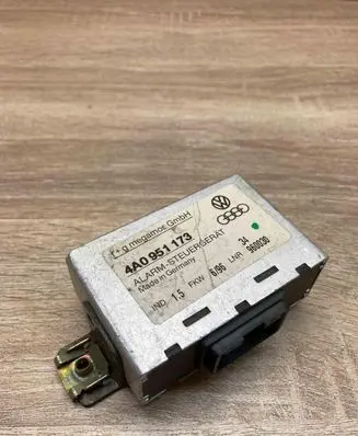 Audi A6 S6 C4 4A Other control units/modules 4A0951173