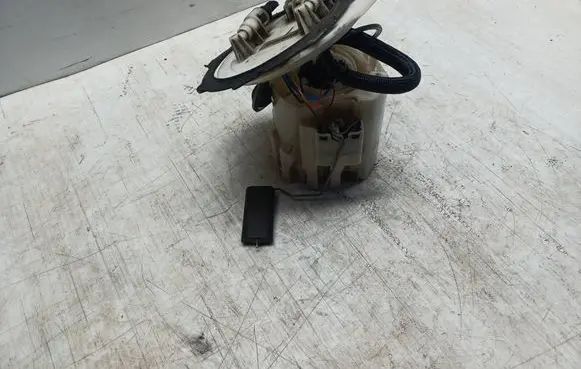 Opel Zafira B In-tank fuel pump 13129984 0580303063 C00036127