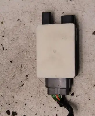 Nissan Qashqai Fuel pump relay 169108688R