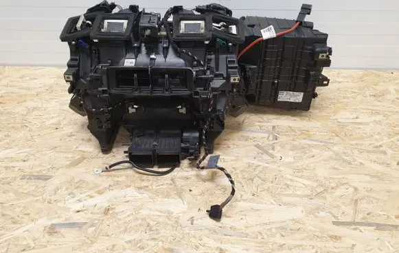 BMW 5 F10 F11 Interior heater climate box assembly 9197019 9237457