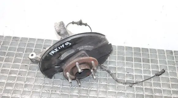 Opel Zafira C Front wheel hub
