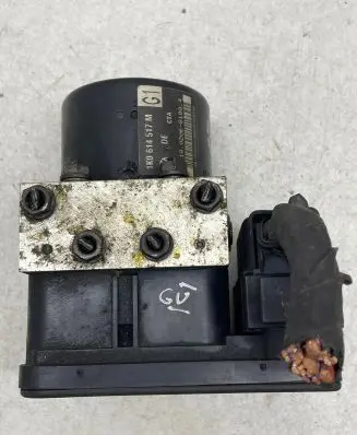 Volkswagen Golf V ABS Pump 1K0907379Q 00005305F3 10096003553