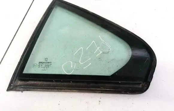 Rear vent window glass