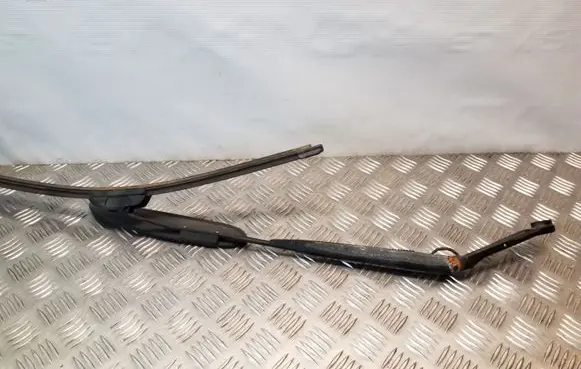 Hyundai Santa Fe Front wiper blade arm