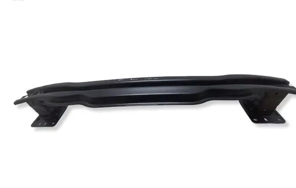 Audi A1 Rear bumper cross member 82A807811 28022024 2Q0201085A