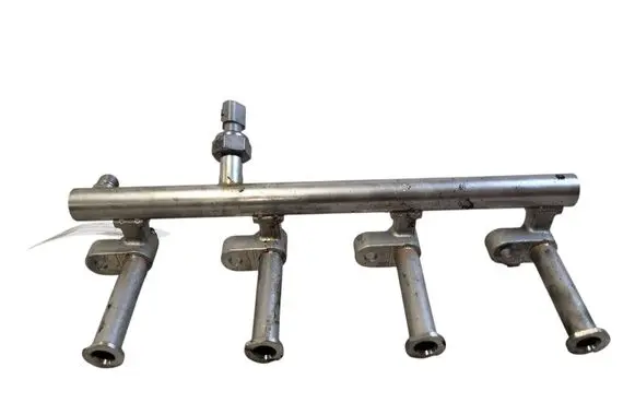 Volvo V40 Fuel main line pipe P31303876