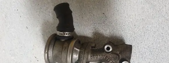 Volkswagen PASSAT B5.5 EGR valve cooler 08B131817E