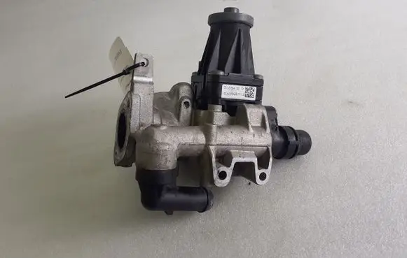 Jaguar E-Pace EGR valve G4D39D475BB 228370997713
