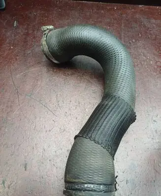 Intercooler hose/pipe