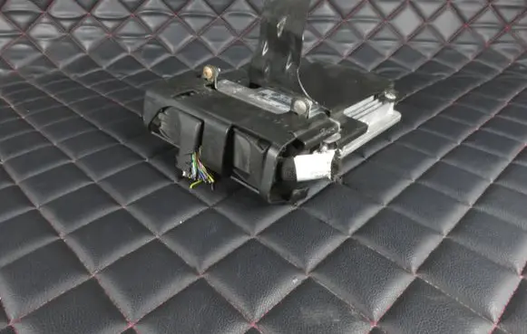 Volkswagen Touareg I Engine control unit/module 7P1907401F 7P0907401K 0281032818